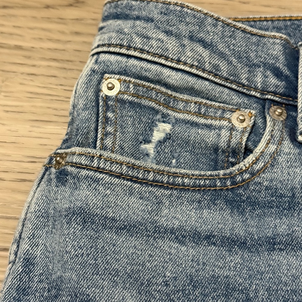 J. Crew Classic Vintage High Rise Medium Blue Jeans Raw Hem Distressed Pockets - Picture 4 of 10